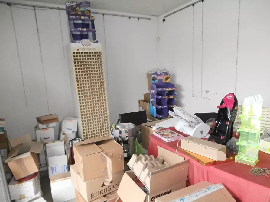 Immagine 14 di Attività commerciale in vendita  in Via Modena a Ferrara