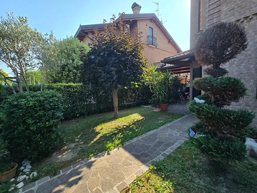 Immagine 6 di Casa semindipendente in vendita  in Via Dei Calzolai a Ferrara