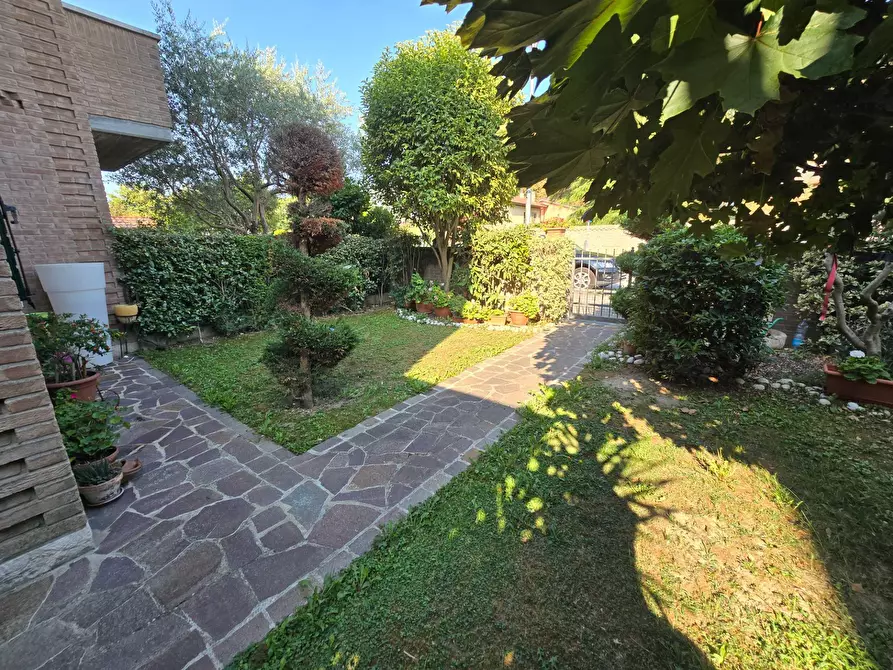 Immagine 2 di Casa semindipendente in vendita  in Via Dei Calzolai a Ferrara