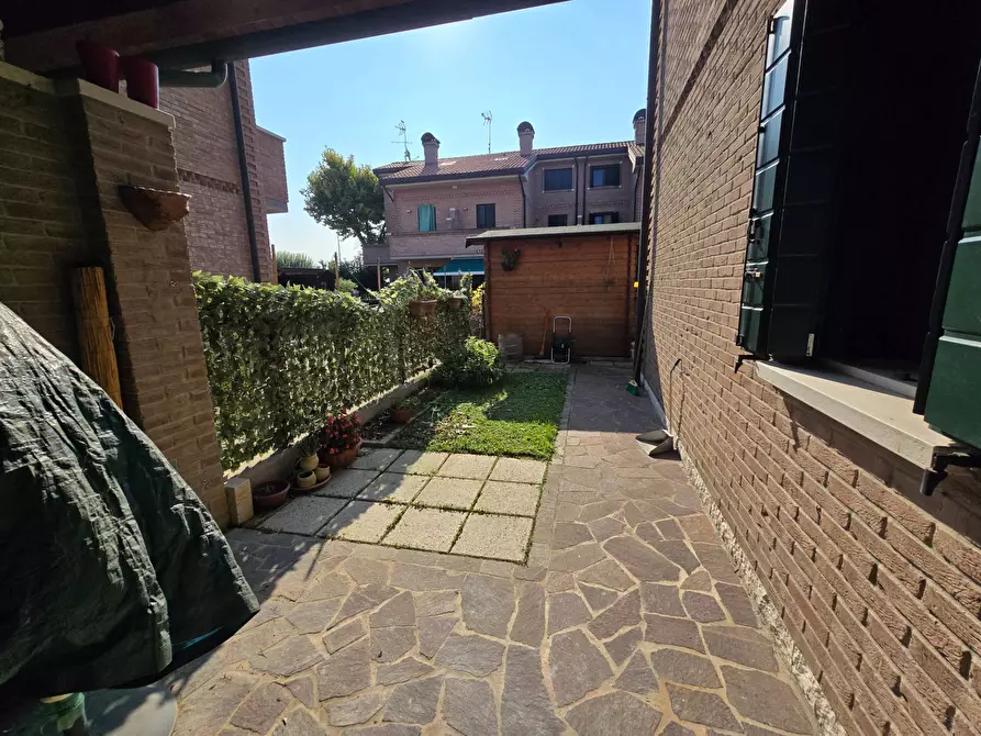 Immagine 32 di Casa semindipendente in vendita  in Via Dei Calzolai a Ferrara