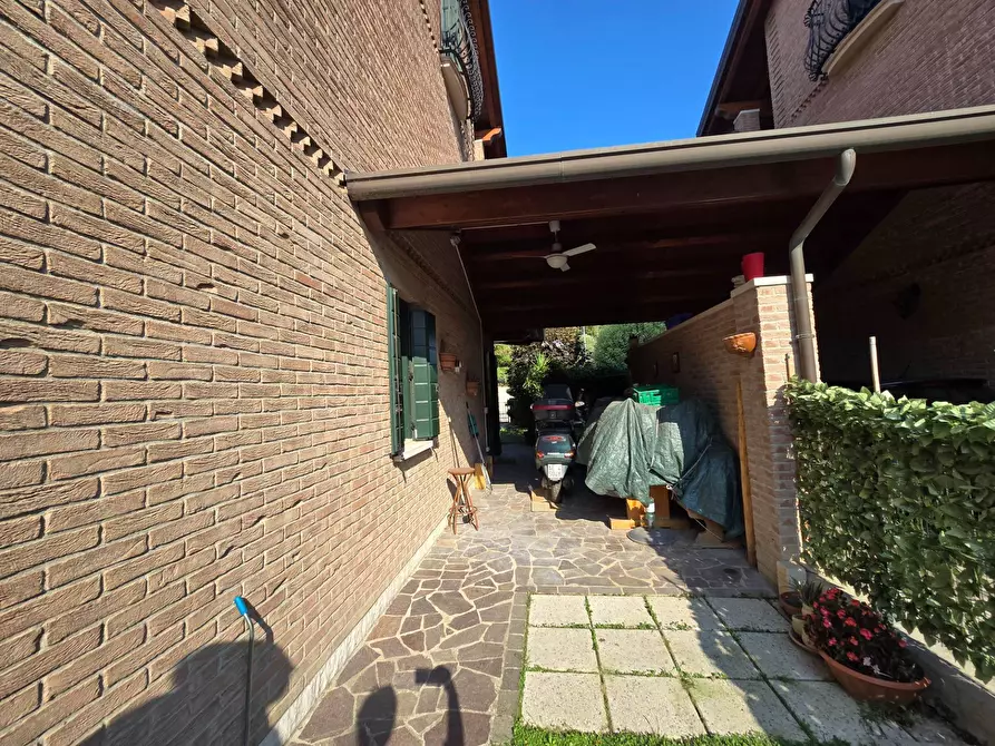 Immagine 36 di Casa semindipendente in vendita  in Via Dei Calzolai a Ferrara