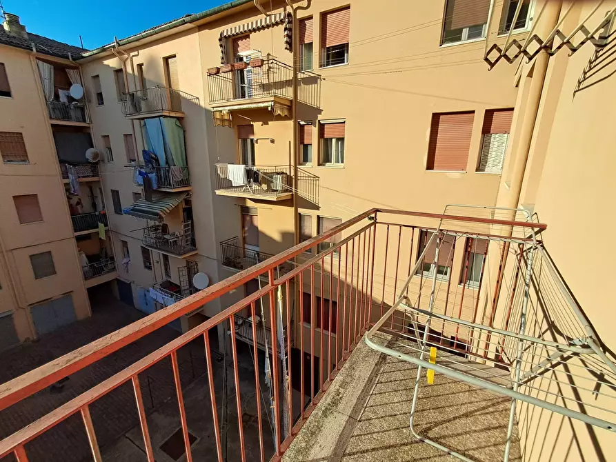 Immagine 13 di Appartamento in vendita  in Via Lucrezia Aguiari a Ferrara