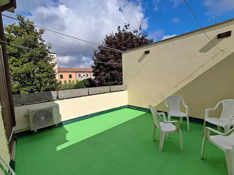 Immagine 14 di Casa semindipendente in affitto  in Viale Volano a Ferrara