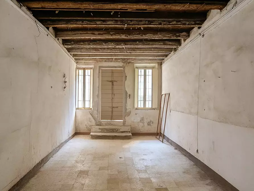 Immagine 3 di Casa indipendente in vendita  in Via Ripagrande a Ferrara