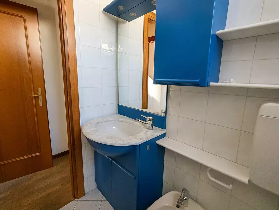 Immagine 16 di Appartamento in vendita  in Via Ripagrande a Ferrara