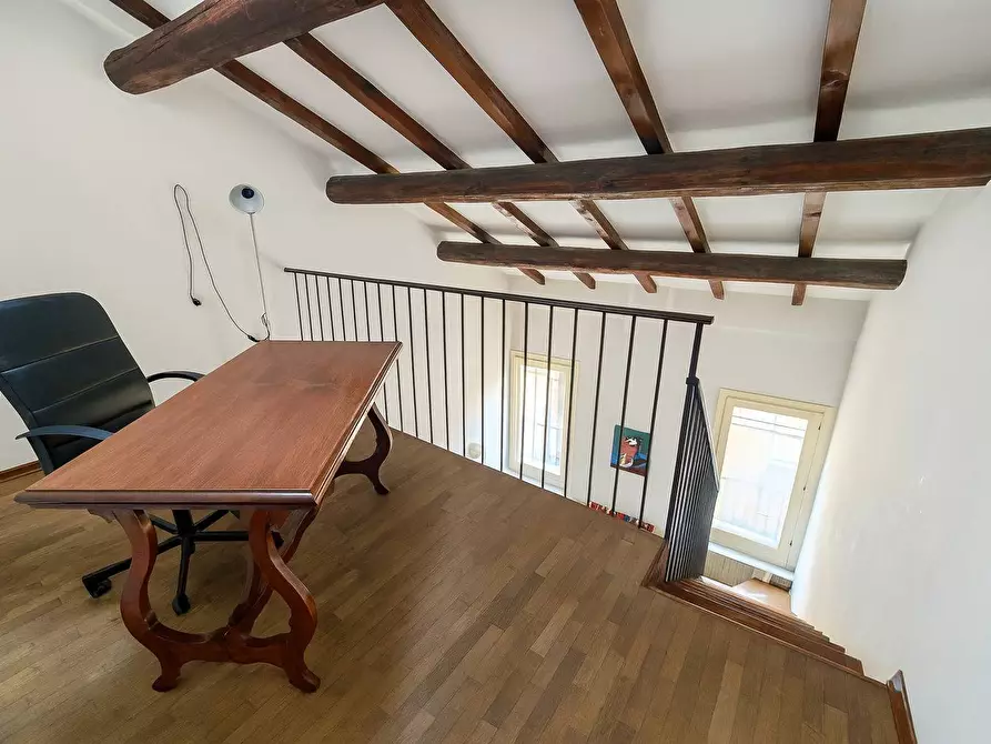 Immagine 17 di Appartamento in vendita  in Via Ripagrande a Ferrara