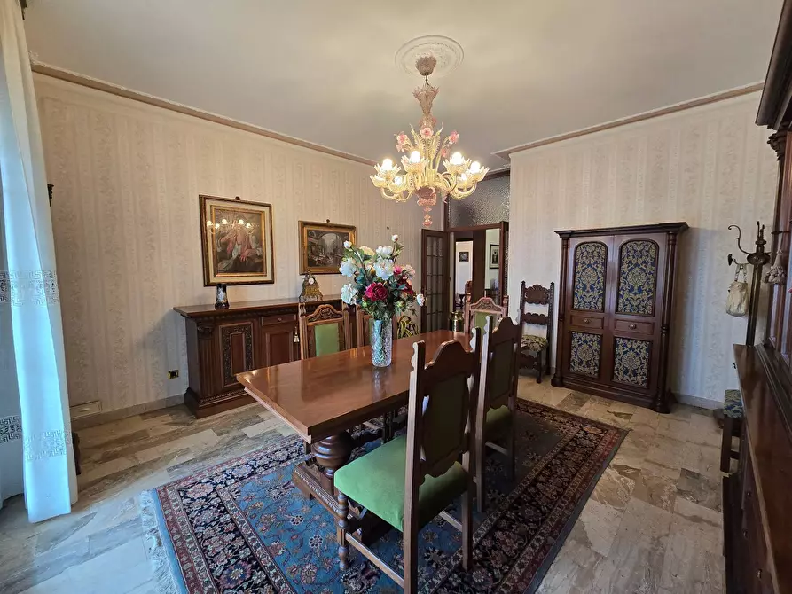 Immagine 7 di Appartamento in vendita  in Via Della Resistenza a Bondeno