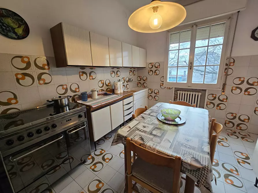 Immagine 10 di Appartamento in vendita  in Via Della Resistenza a Bondeno