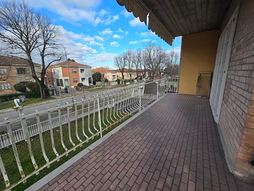 Immagine 12 di Appartamento in vendita  in Via Della Resistenza a Bondeno