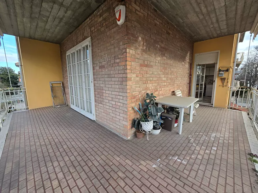 Immagine 13 di Appartamento in vendita  in Via Della Resistenza a Bondeno