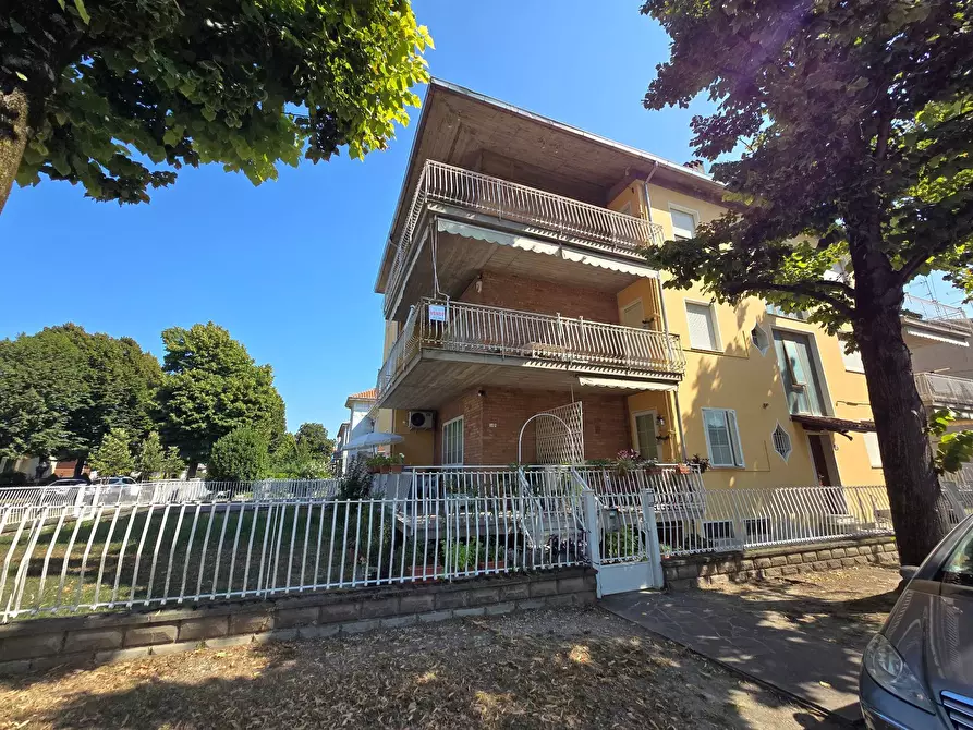 Immagine 1 di Appartamento in vendita  in Via Della Resistenza a Bondeno