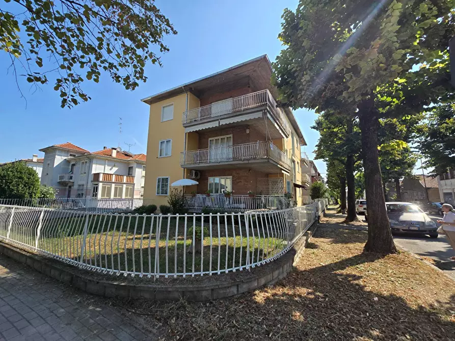 Immagine 34 di Appartamento in vendita  in Via Della Resistenza a Bondeno