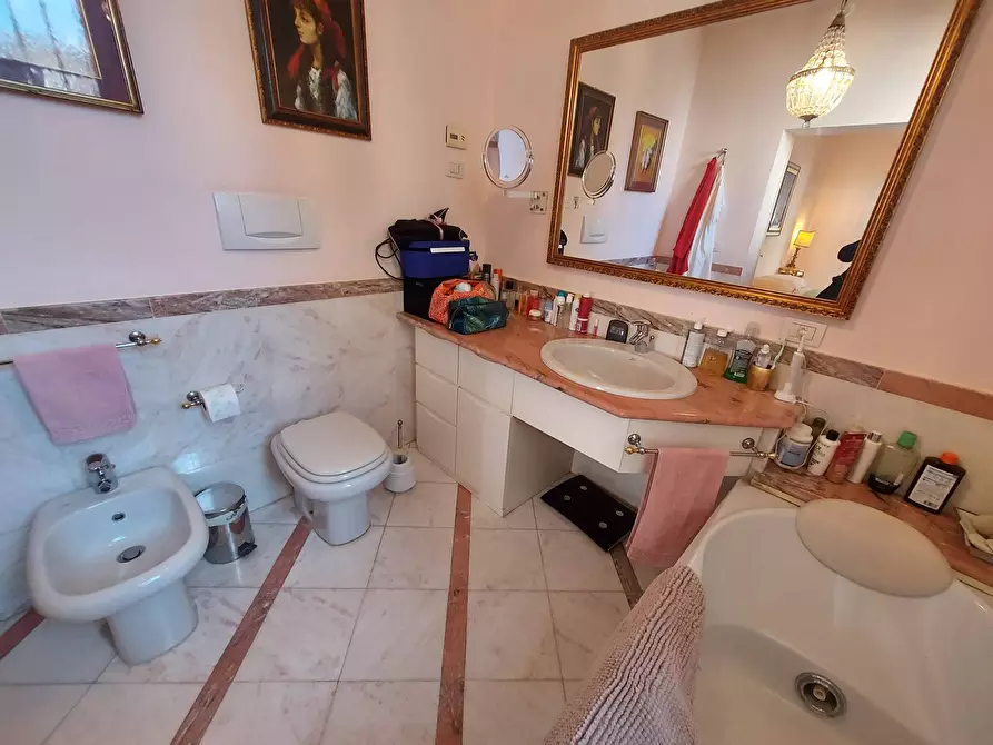 Immagine 25 di Casa semindipendente in vendita  in Via Della Grotta a Ferrara