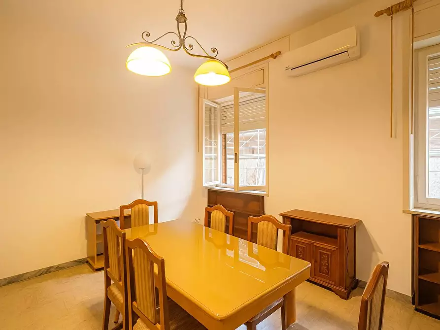 Immagine 5 di Appartamento in vendita  in Corso Porta Po a Ferrara