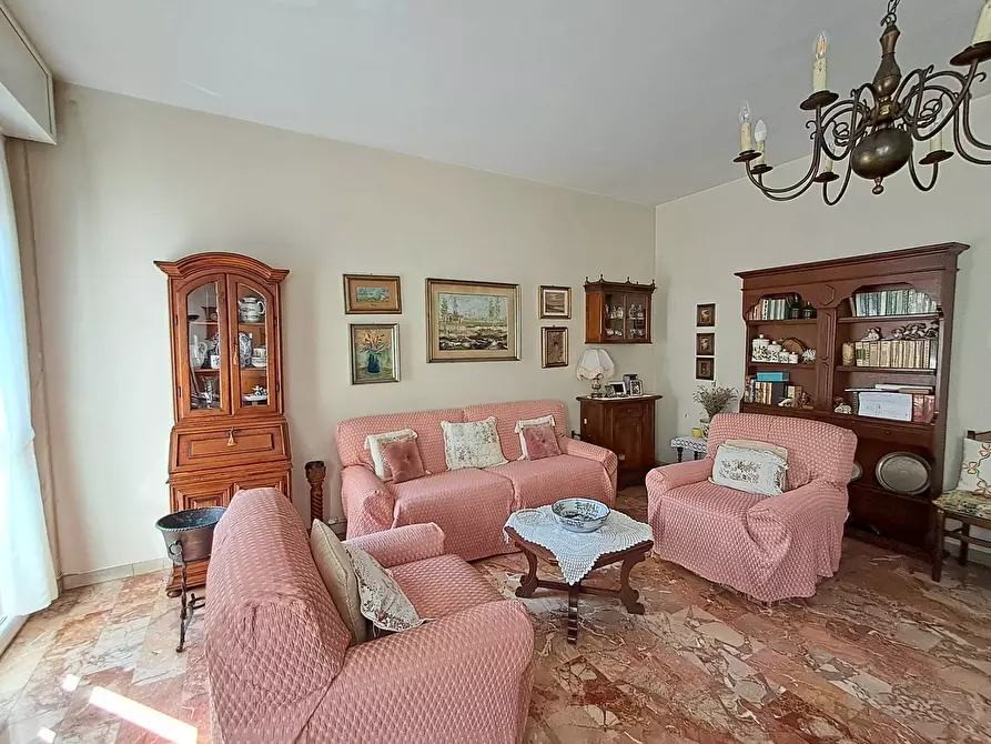 Immagine 3 di Appartamento in vendita  in Via Della Cittadella a Ferrara