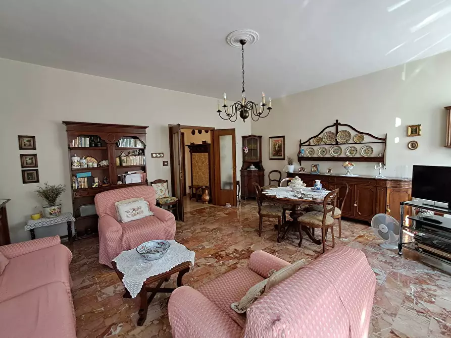 Immagine 4 di Appartamento in vendita  in Via Della Cittadella a Ferrara