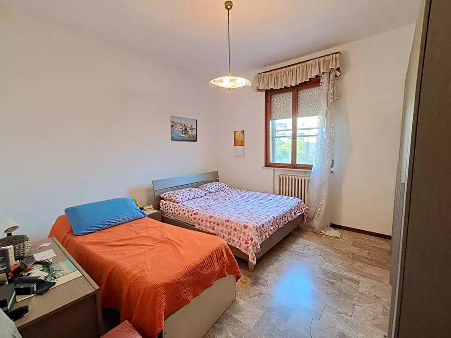 Immagine 13 di Appartamento in vendita  in Via Frutteti a Ferrara