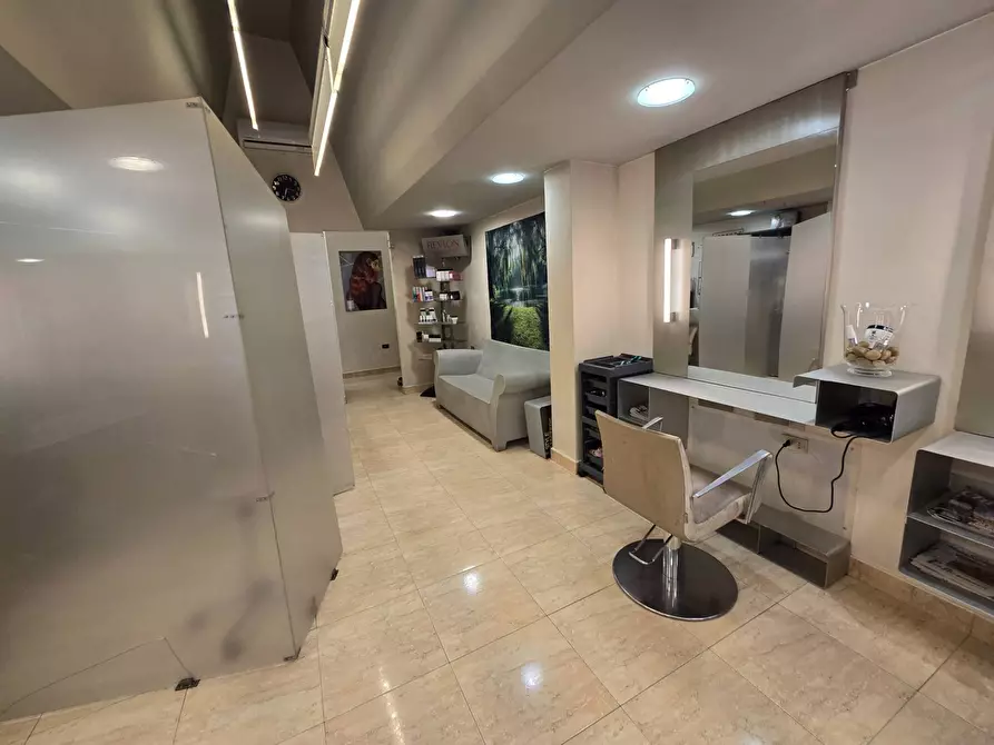 Immagine 4 di Locale commerciale in vendita  in Via Ariosto a Ferrara