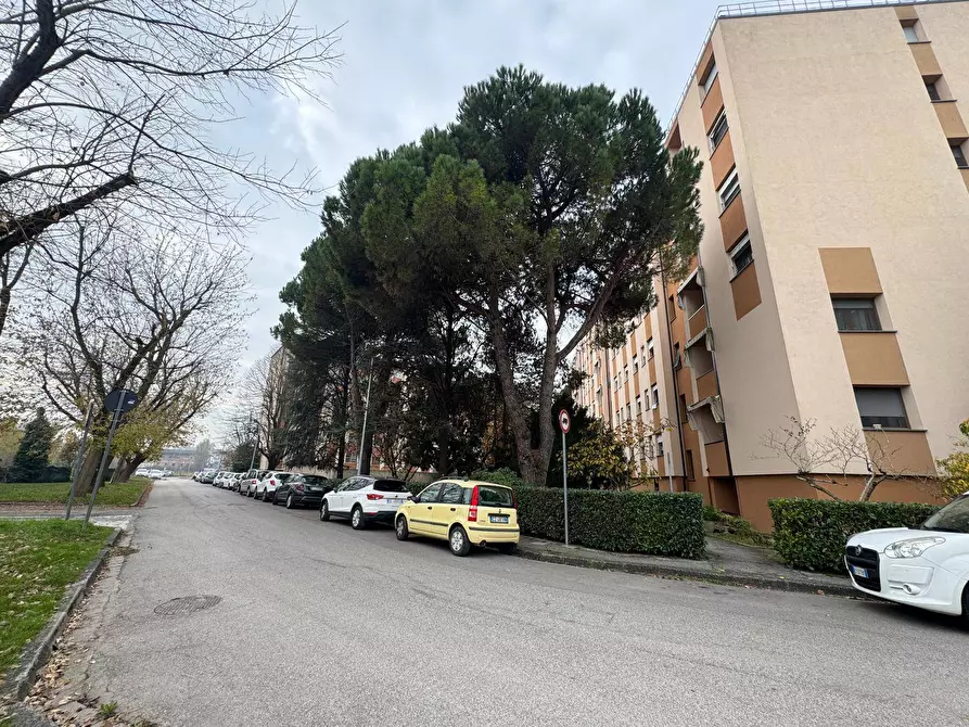 Immagine 19 di Appartamento in vendita  in Via Mario Agni a Ferrara