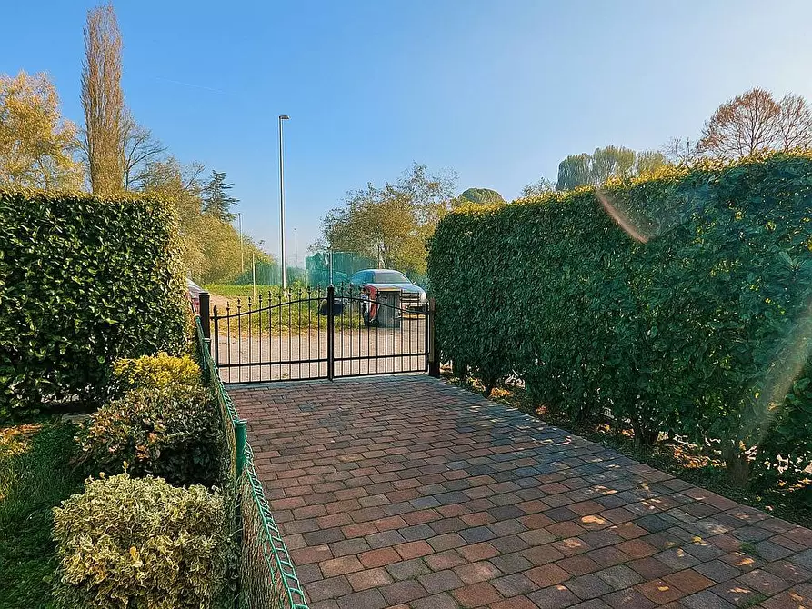 Immagine 21 di Villetta a schiera in vendita  in Via Ravenna a Ferrara