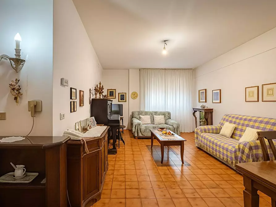 Immagine 3 di Appartamento in vendita  in Via Mario Agni a Ferrara