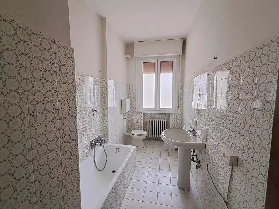 Immagine 14 di Appartamento in vendita  in Via Della Cittadella a Ferrara