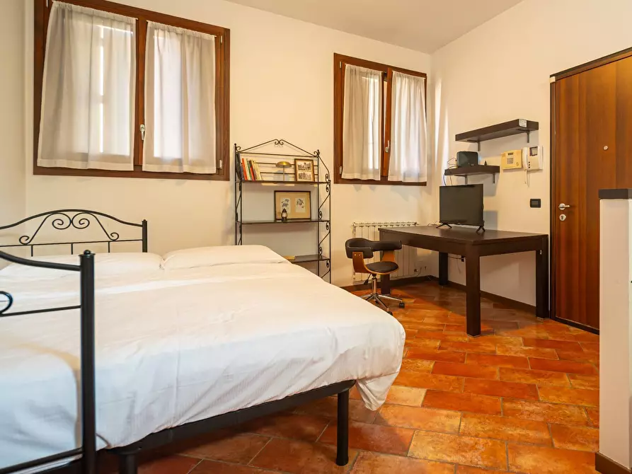 Immagine 5 di Appartamento in affitto  in Via Mentana a Ferrara