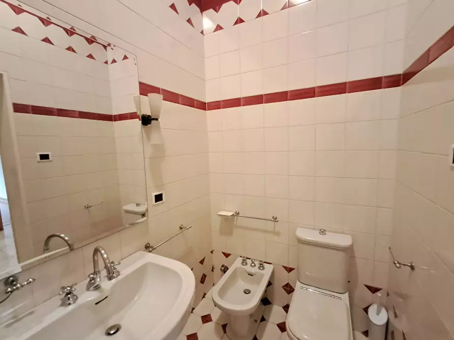 Immagine 12 di Appartamento in vendita  in Via Palestro a Ferrara