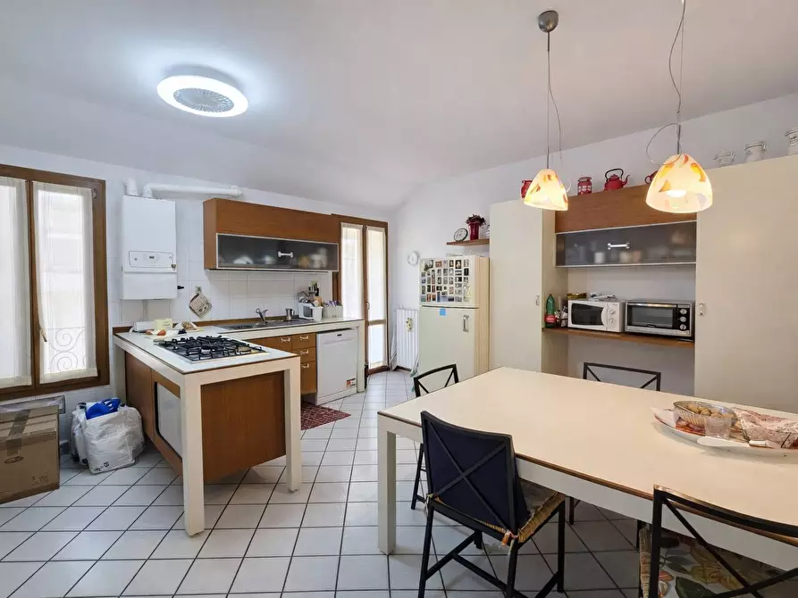 Immagine 15 di Attico in vendita  in Via Muzzina a Ferrara