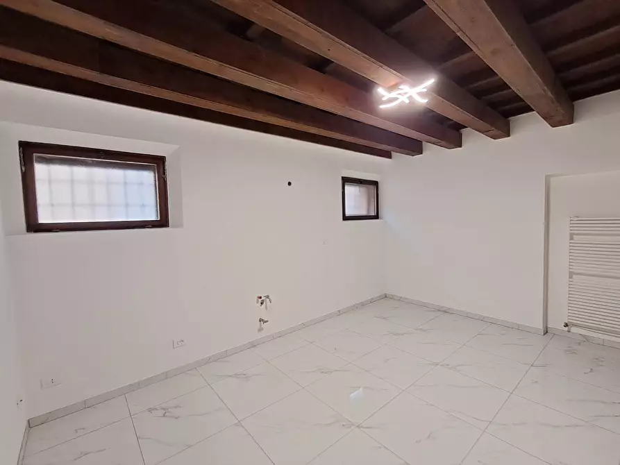 Immagine 4 di Appartamento in vendita  in Via Carri a Ferrara