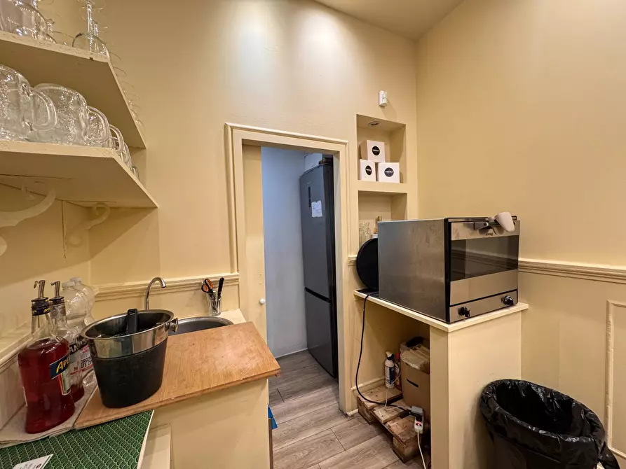 Immagine 3 di Attività commerciale in vendita  in via mazzini 10 a Ferrara