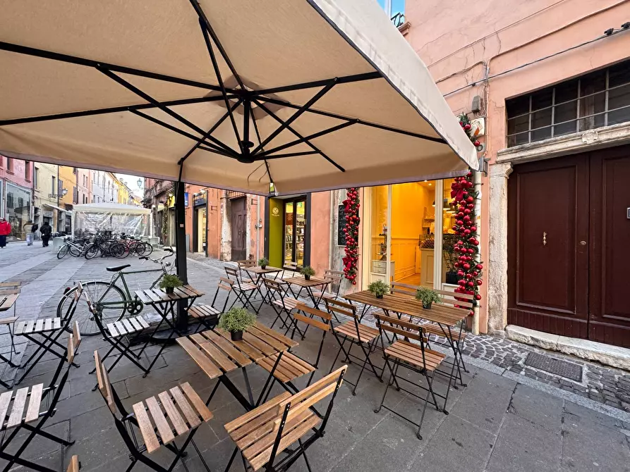 Immagine 4 di Attività commerciale in vendita  in via mazzini 10 a Ferrara