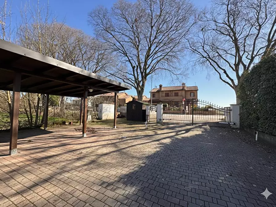 Immagine 17 di Appartamento in affitto  in via calzolai a Ferrara