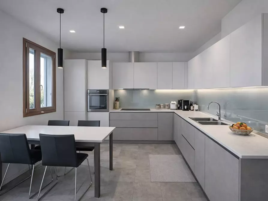 Immagine 9 di Appartamento in vendita  in Via Ravenna a Ferrara