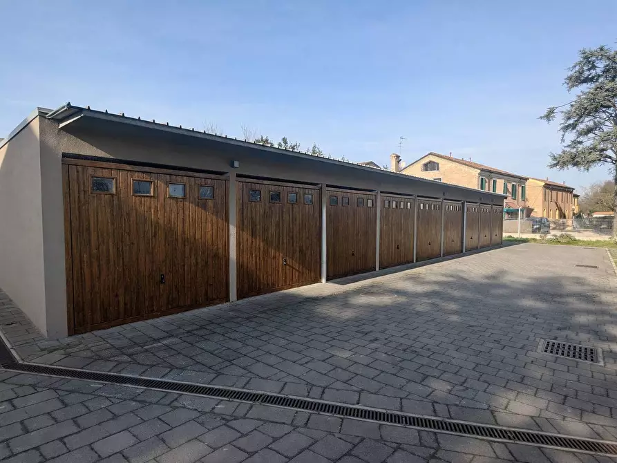 Immagine 41 di Appartamento in vendita  in Via Ravenna a Ferrara