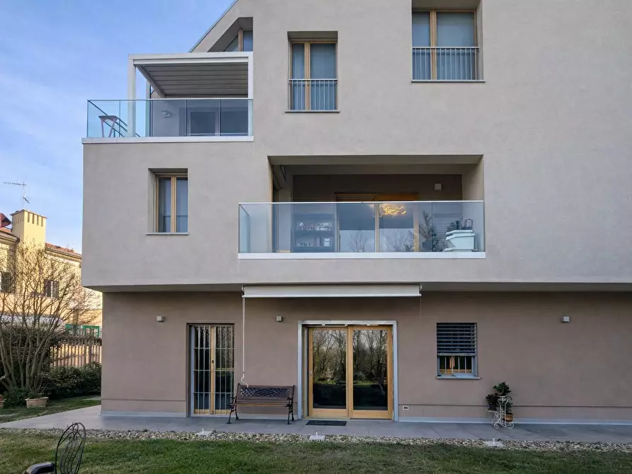 Immagine 1 di Appartamento in vendita  in Via Ravenna a Ferrara