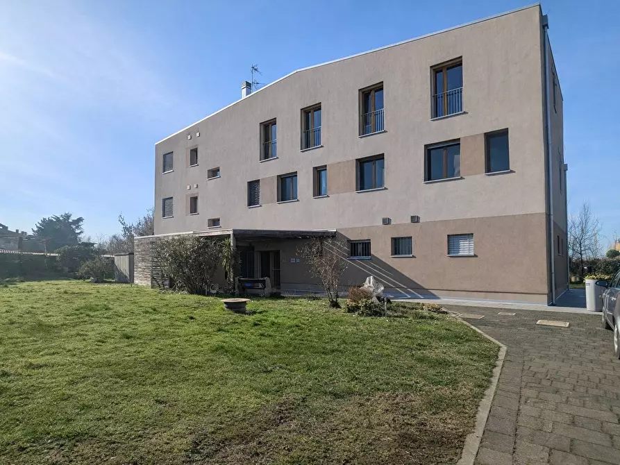 Immagine 44 di Appartamento in vendita  in Via Ravenna a Ferrara