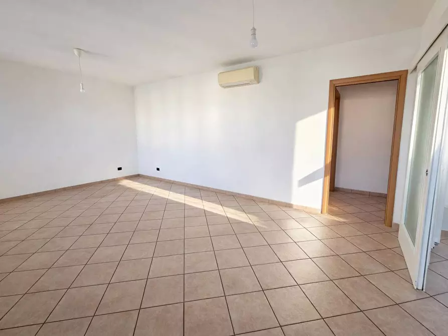 Immagine 4 di Appartamento in vendita  in Via Prinella a Ferrara