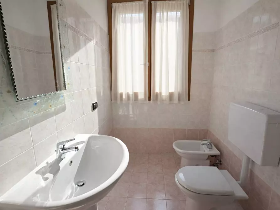 Immagine 20 di Appartamento in vendita  in Via Prinella a Ferrara