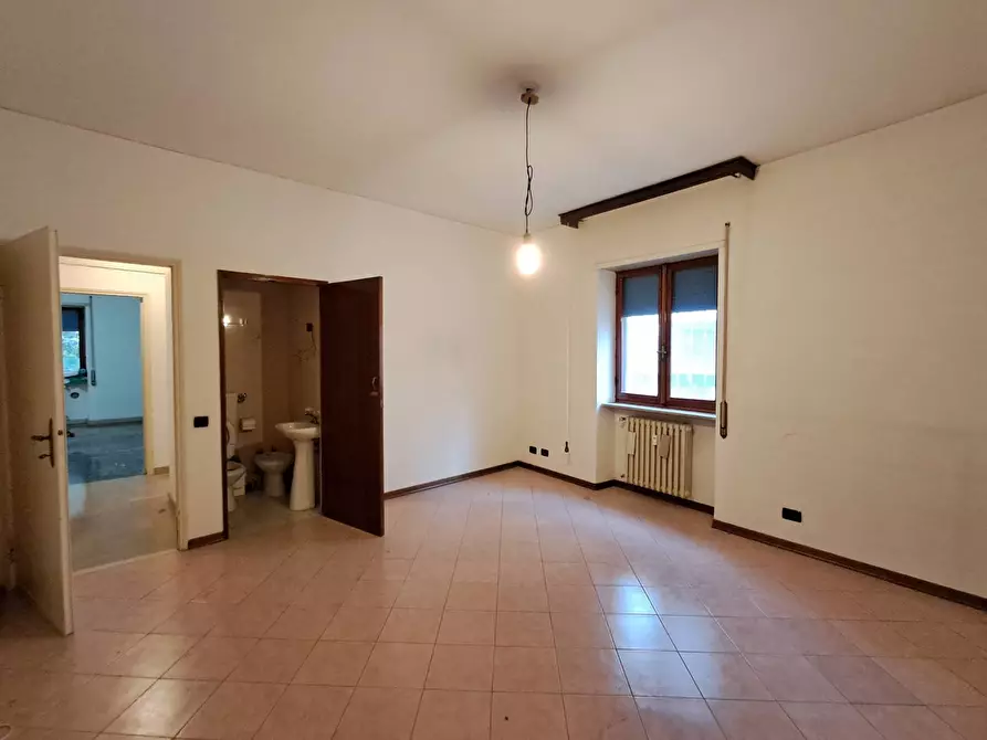 Immagine 16 di Appartamento in vendita  in Via Pomposa a Ferrara