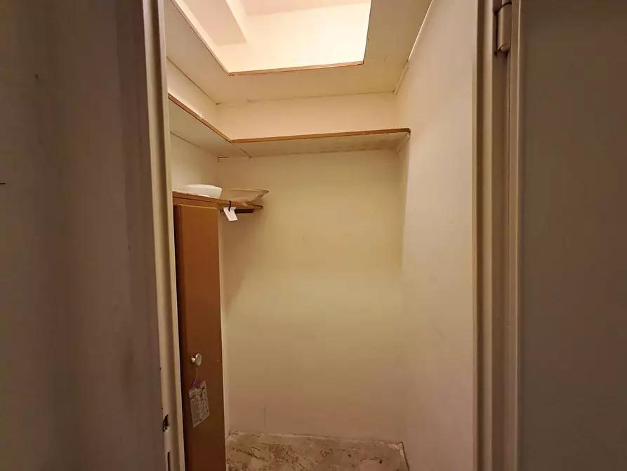 Immagine 23 di Appartamento in vendita  in Via Pomposa a Ferrara