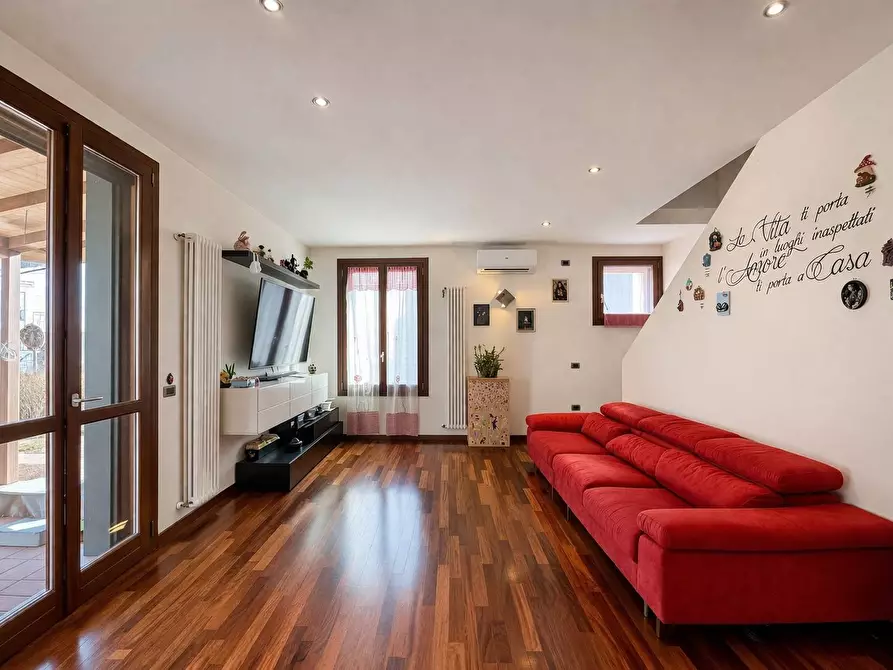 Immagine 7 di Appartamento in vendita  in Via Comacchio 177 a Ferrara