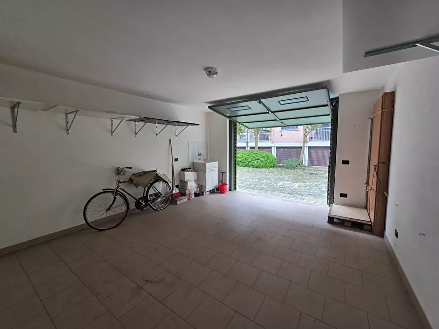 Immagine 27 di Appartamento in vendita  in Via Prinella a Ferrara