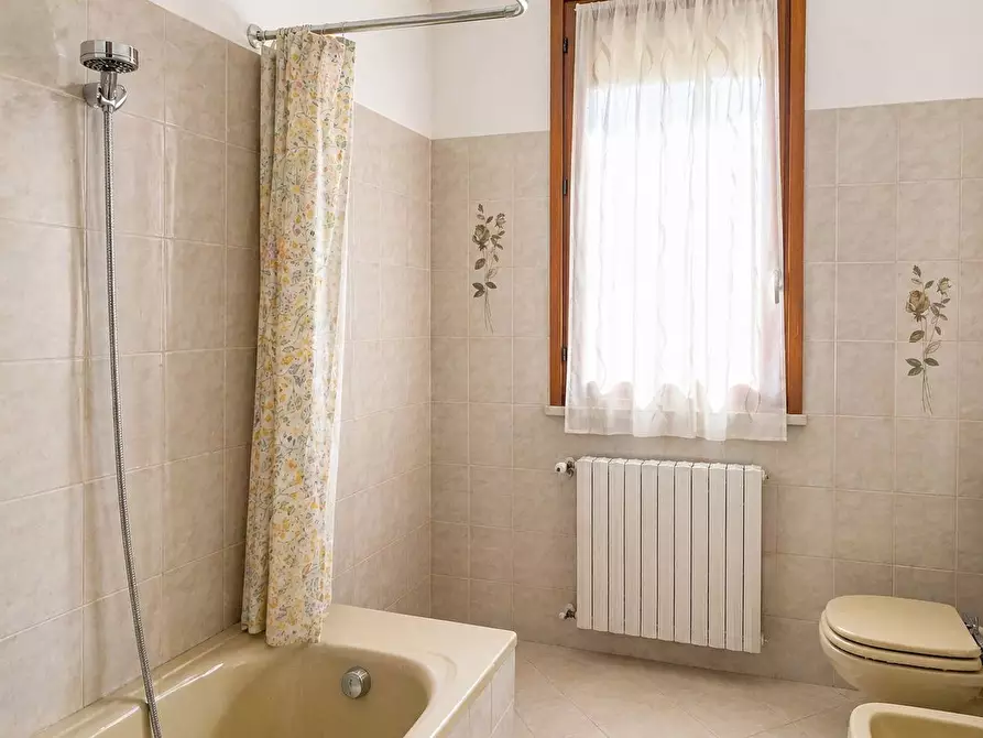 Immagine 9 di Casa semindipendente in vendita  in Via Fratelli Navarra a Voghiera