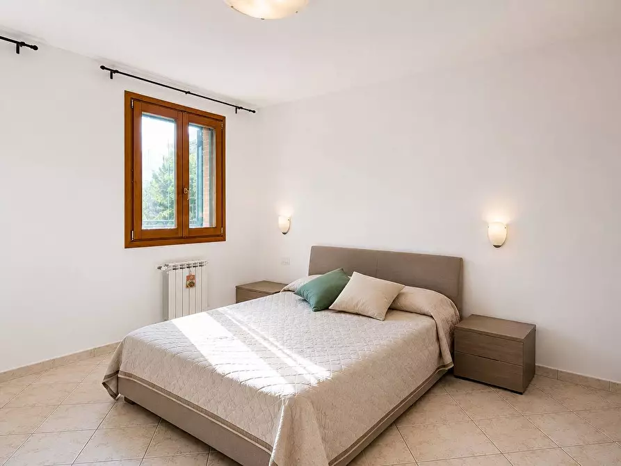 Immagine 12 di Villa in vendita  in Via Acquedotto a Ferrara