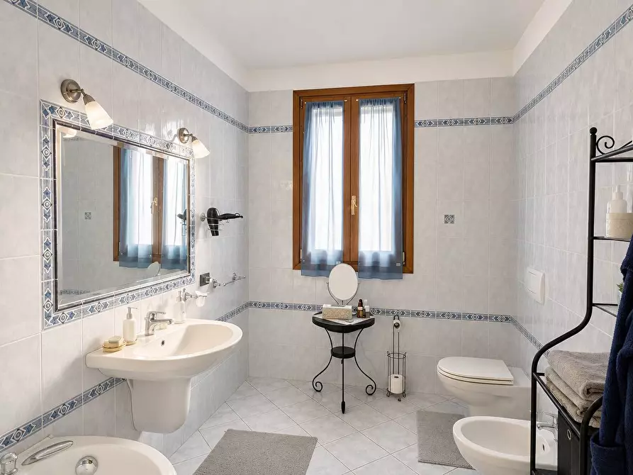 Immagine 20 di Villa in vendita  in Via Acquedotto a Ferrara