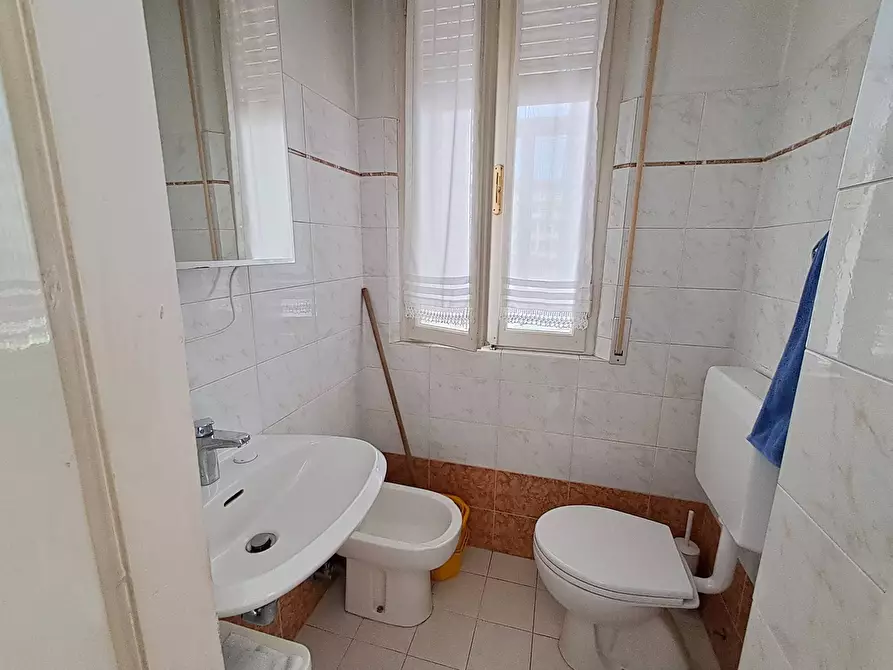 Immagine 12 di Appartamento in vendita  in Viale Cavour a Ferrara