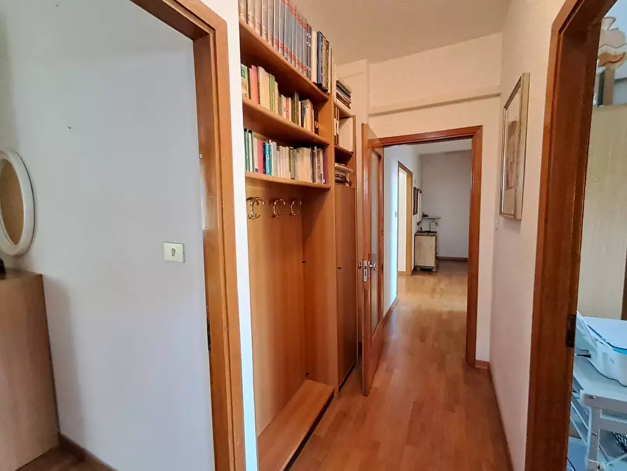 Immagine 16 di Appartamento in vendita  in Viale Cavour a Ferrara