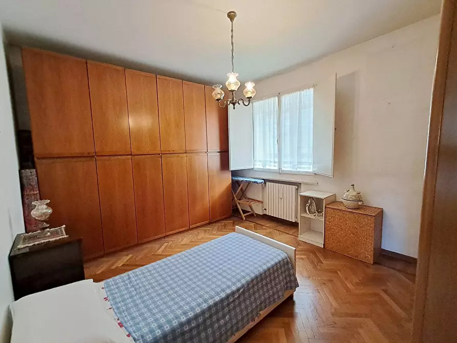 Immagine 18 di Appartamento in vendita  in Viale Cavour a Ferrara
