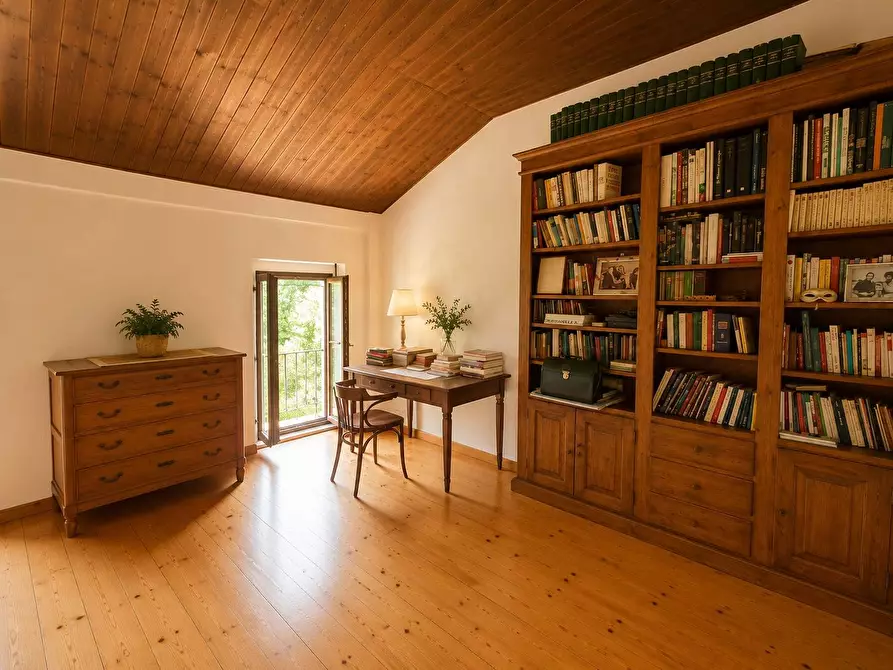 Immagine 18 di Villa in vendita  in Via Ro a Ferrara
